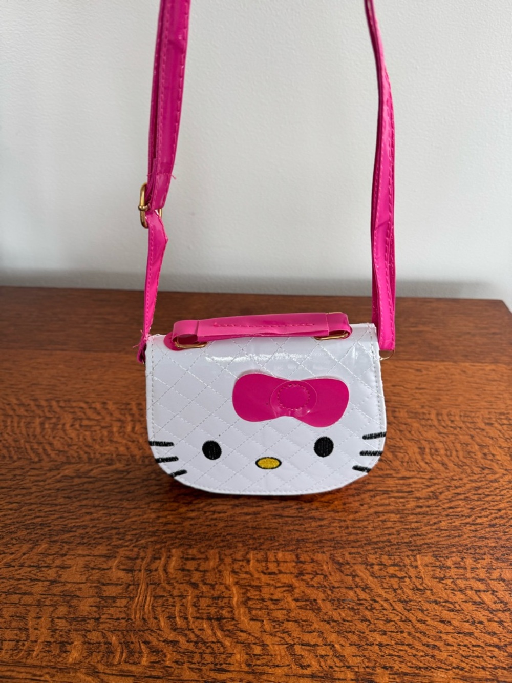 Hello Kitty White & Hot Pink Kids Crossbody Bag
